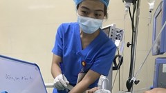 Kỳ vọng về một ngày người mẹ ung thư lần đầu được gặp con