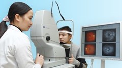 Cần tuân thủ lịch khám với bệnh nhân có độ cận, loạn thị cao