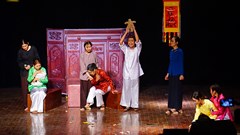 Sinh viên kết thúc học phần bằng diễn tiểu phẩm