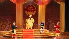 Sân khấu Việt: "Đang tụt hậu chạm đáy"?