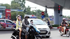 Hà Nội: Nhiều người nhập viện điều trị tổn thương da do năng nóng