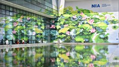 Tranh hoa sen ở Nội Bài giành giải Vàng cuộc thi thiết kế quốc tế
