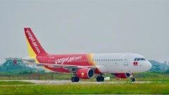 Ngừng khai thác và thay đổi giờ bay 4 chuyến bay do ảnh hưởng bão nhiệt đới Danas