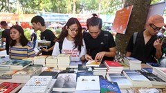 'Cuộc chiến' với xuất bản phẩm giả: Nói không với sách giả