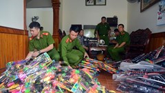 Nghệ An: Thu giữ hàng trăm khẩu súng đồ chơi trẻ em nguy hiểm