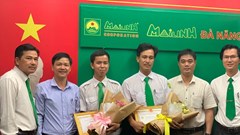 Trả lại tài sản giá trị lớn cho du khách, hai tài xế hãng taxi Mai Linh được khen thưởng