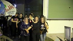 Vụ cháu bé bị bỏ quên trên xe: Giáo viên thiếu trách nhiệm