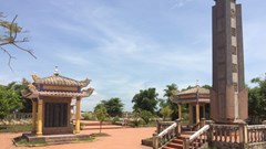 Chủ tịch xã trục lợi tiền xây dựng nhà tưởng niệm liệt sĩ: Có bị rơi vào quên lãng?