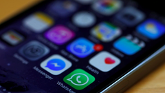 Apple hạn chế một số tính năng ứng dụng nhắn tin của Facebook