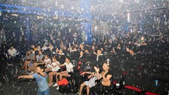 “Phù thủy bong bóng” Fan Yang dựng sân khấu thiếu nhi triệu đô ở Hà Nội