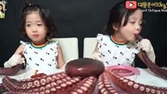 Đừng để tuổi thơ trở thành công cụ kiếm tiền