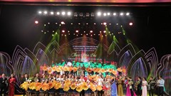 Theo chân Bác: Chương trình nghệ thuật sâu lắng và xúc động