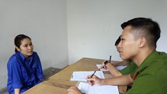 Nữ văn thư dùng dấu của bệnh viện làm giấy tờ giả lừa đảo hơn 2 tỉ đồng
