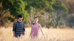 Esther Supreeleela chào tiếng Việt, Jun Vũ trổ tài nói tiếng Thái trong buổi ra mắt "Thách yêu 2 năm"