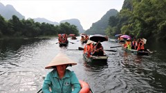 Kinh doanh du lịch kiểu “ăn xổi” sẽ làm hại tài nguyên