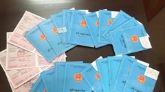 Hà Nội: Khởi tố 5 đối tượng trong đường dây làm giả sổ tạm trú