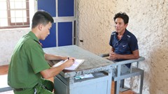 Quảng Bình: Bắt giữ người đàn ông tàng trữ 40kg pháo lậu