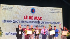 Sân khấu vượt lên từ những “phép thử”