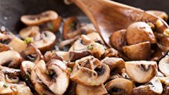 10 thực phẩm nhiều dinh dưỡng hơn khi nấu chín