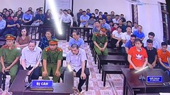 Kéo dài phiên tòa sơ thẩm xét xử vụ gian lận điểm thi tại Hà Giang