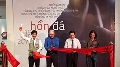 “Hồn đá”- Triển lãm ảnh khỏa thân nghệ thuật in trên đá lần đầu tiên được tổ chức tại Việt Nam