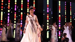 Người mẫu Bon Nabi đăng quang Hoa hậu Siêu hoàn cầu 2019 tại Dubai