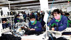 Góp ý dự thảo Bộ luật Lao động sửa đổi: Giờ làm thêm lại “nâng lên - hạ xuống”