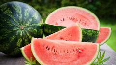 Những lợi ích khi ăn dưa hấu