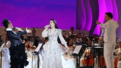 Nghệ sĩ “khoe” cuộc đời bằng âm nhạc