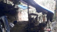“Vàng tặc” lộng hành trên núi Lỗ Sổ (Bình Định): Chính quyền xã “bó tay”, đề nghị huyện giải quyết