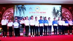 Khánh Hòa: Trao 161 suất học bổng Evason Ana Mandara