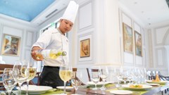 Bật mí thực đơn trong siêu đám cưới của Ông Cao Thắng - Đông Nhi