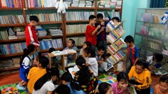 Tặng thư viện cho nhiều địa phương ở Hòa Bình: Món quà ý nghĩa và thiết thực cho học sinh
