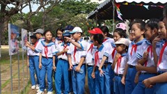 Triển lãm 200 hình ảnh “Biển đảo Việt Nam qua góc nhìn điện ảnh” tại LHP VN lần thứ XXI