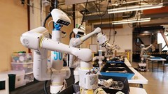 Google đạt được bước tiến trong huấn luyện robot văn phòng