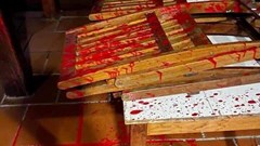 Nhà hàng ở phố cổ Hội An bị kẻ xấu liên tục tạt sơn, mắm tôm