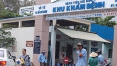 Một người nghi bị ngáo đá chém bị thương nhiều trẻ em