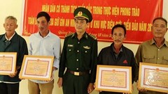 Quảng Nam: Người dân giao nộp thêm 1 bánh heroin dạt vào bãi biển