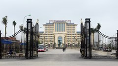 Thành công từ “sự khác biệt” của Đại học Kinh doanh và Công nghệ Hà Nội ​​​​​​​