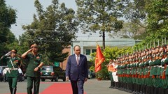 Thủ tướng Nguyễn Xuân Phúc thăm Bệnh viện Quân y 175