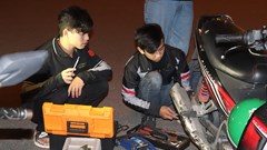 “May quá, các anh đây rồi”