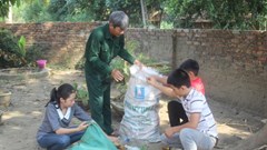 Không chỉ dạy học bằng con chữ