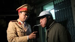 Xử lý hơn 2.600 vi phạm nồng độ cồn sau 6 ngày thực hiện Nghị định 100