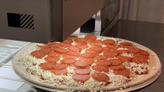 CES 2020: Trình làng robot làm pizza, xe scooter du lịch dưới biển