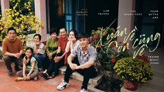 Rực rỡ sắc xuân và “đi để trở về”