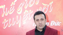 Ca sĩ Aslan Đức tái hiện khung cảnh Tết Việt  qua  MV “Thế giới tuyệt vời”