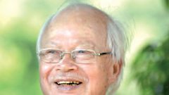 Nhà văn xuất ngoại… mua đồ