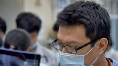 Bác sĩ chia sẻ thông tin hữu ích chống virus corona trên Facebook