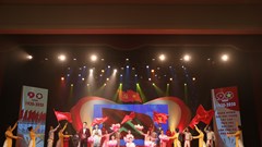 Hào hùng những giai điệu nghệ thuật trong chương trình “Với Đảng vẹn tròn tin yêu”