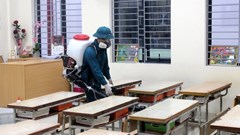 Cha mẹ khắc phục khó khăn quản lý con mùa dịch corona